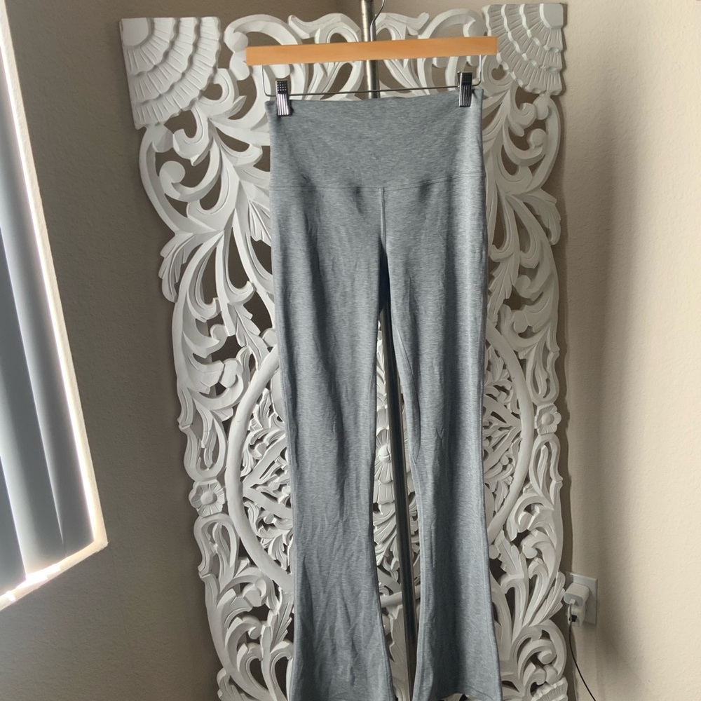 Lululemon mini flare heather core gray size 6 - Picture 2 of 8